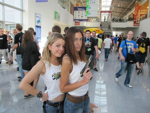 Обо всем - Девушки GamesCom 2010