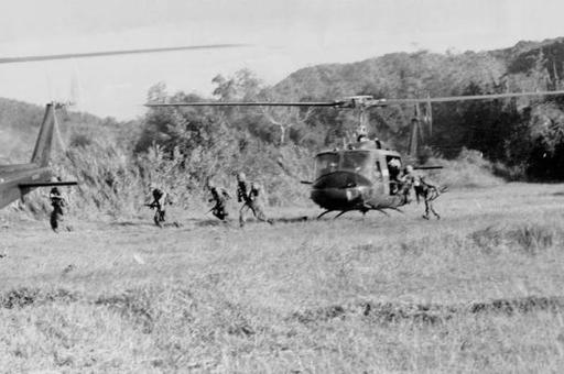 Battlefield: Bad Company 2 Vietnam - Bell UH-1 Iroquois
