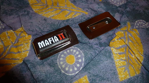 Mafia II - Обзор коллекционного издания, предзаказа и фанатского добра + отчёт с премьеры в Эльдорадо.