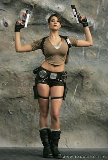 Tomb Raider: Legend - Карима Адебайб - официальная модель Лары (2006-2008)