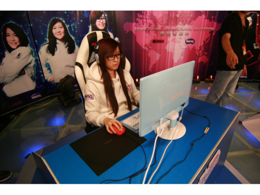 Киберспорт - Девушки покоряют Starcraft II: WoL