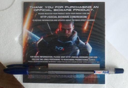 Mass Effect 2 - Mass Effect: Cerberus Normandy SR-2 Ship Replica