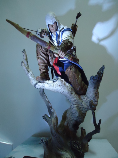 Assassin's Creed III - Фото обзор фигурки Connor: The Hunter