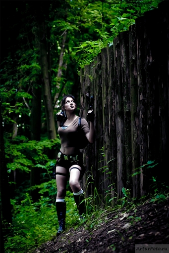 minilisa - "Tomb Raider: Legend" cosplay 