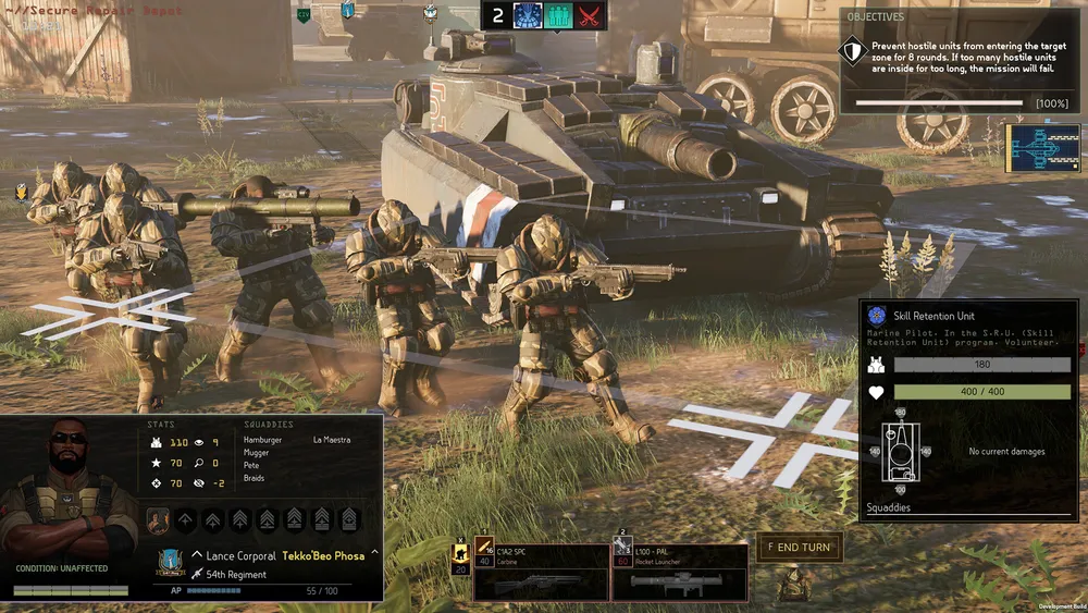 На картинке изображены военные с оружием и танк на фоне, элементы игрового интерфейса.