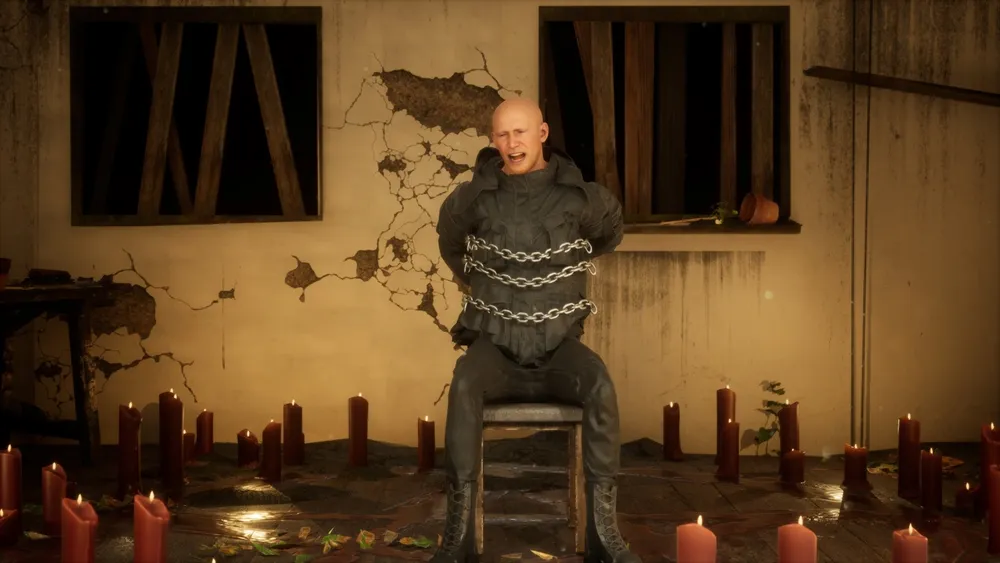 человек в цепях, сидящий на стуле, окруженный свечами, стены с трещинами